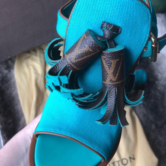 Louis Vuitton Turquoise Destination Wedges 36 New - Picture 8 of 8